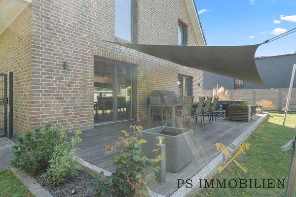 Mit großem Sonnensegel