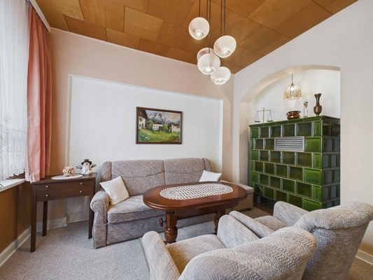 Kachelofen im Wohnzimmer