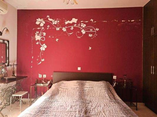 Kreta, Neapoli: Geräumige Wohnung zu verkaufen