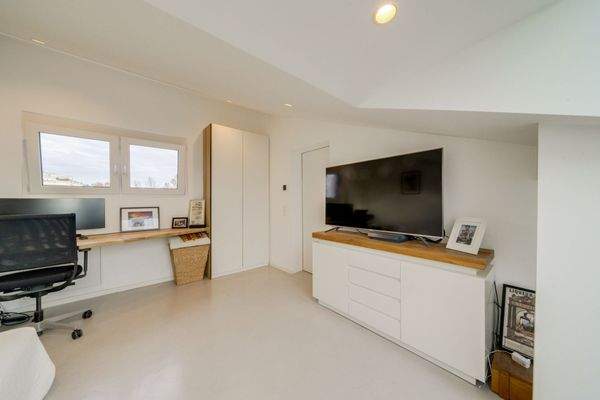 Kinderzimmer - Fernseher