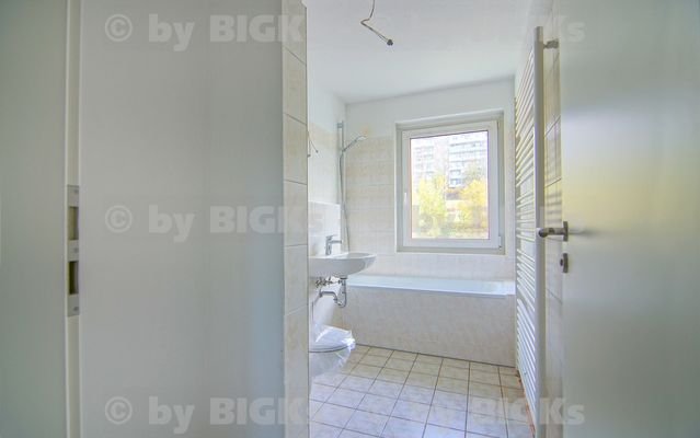 6Musterwohnung-Bad.jpg