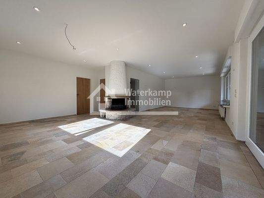 04 Wohnen (I2): Mit großen Fensterflächen