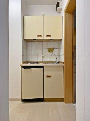 Flur mit Kochnische.jpg