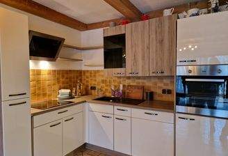 moderne  Einbauküche (inkl.)