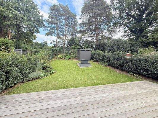 Terrasse/Garten/ Gartenhaus