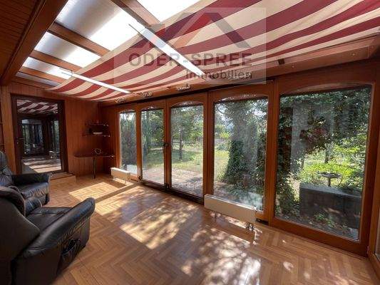 überdachte Terrasse