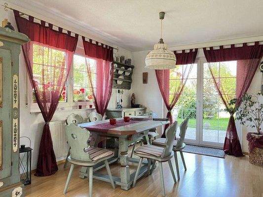 Esstisch bei der Terrassentüre