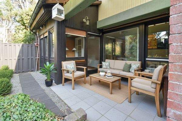 Überdachte Terrasse illustriert