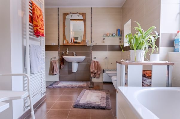 Badezimmer EG