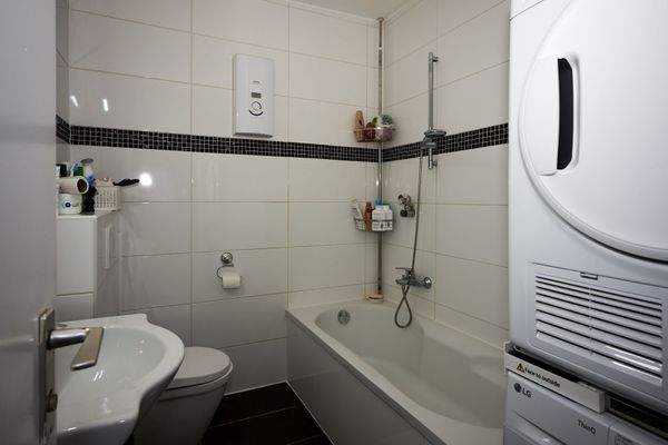 Bad mit Wanne Ebene 1