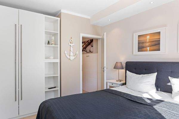 Haus am Wald – Zwei Häuser mit vier Ferienwohnungen DAHLER Rostock