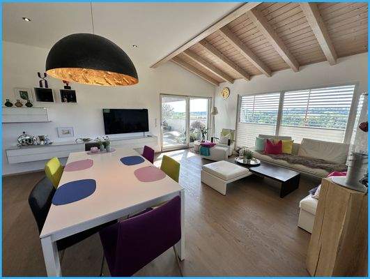 hell und lichtdurchflutet