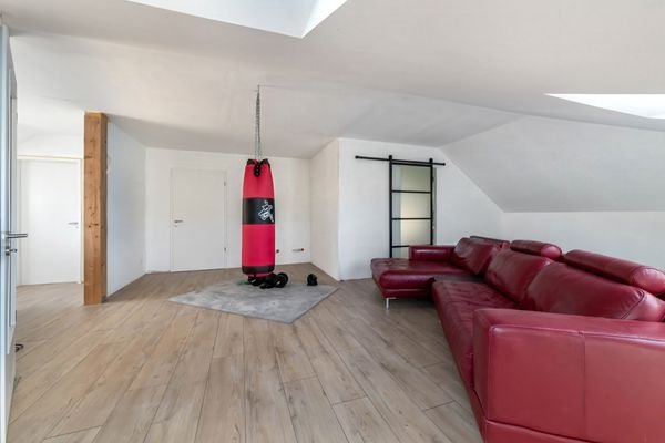 DG: Studio