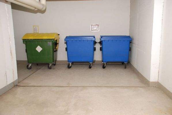 Mülltrennung im Kellergeschoss