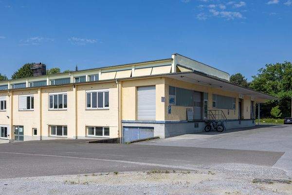 Rampe / Eingang Gewerbefläche (1. Etage)