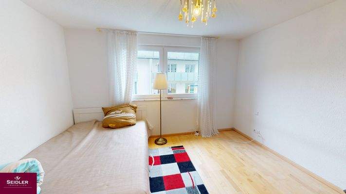 Wohnung EG rechts - Schlafzimmer