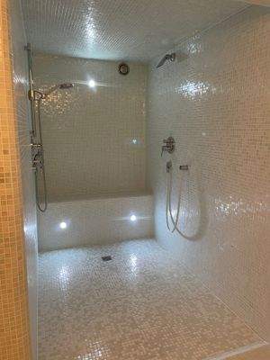 Dusche im Untergeschoss