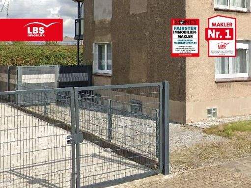 weiterer Stellplatz / Zufahrt zum Grundstück