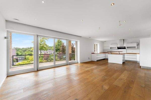 Wohnzimmer & Küche