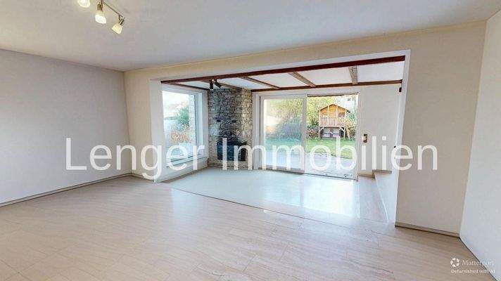 Wohnbereich mit offenem Kamin