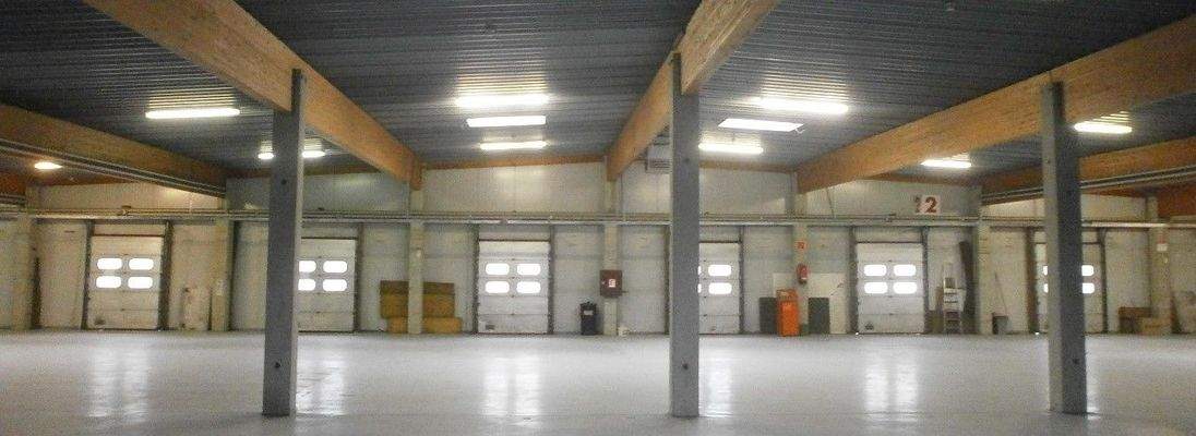 Hallenfront H2 innen mittig