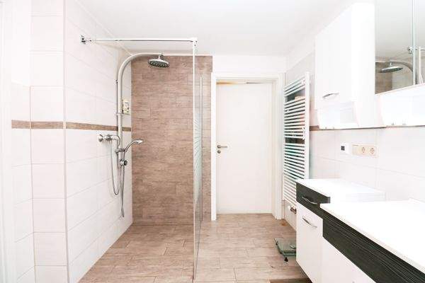 Badezimmer -Erdgeschoss