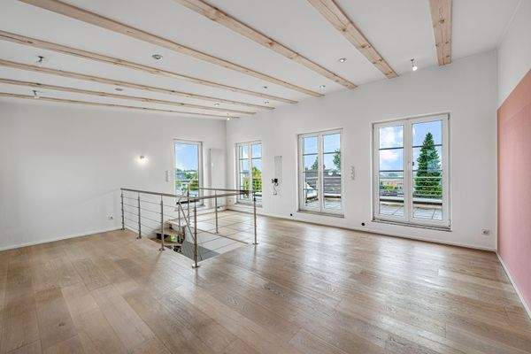 Lichtdurchfluteter Wohnbereich