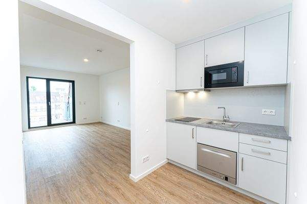 Box 75 Apt 6 (1 of 10).jpg