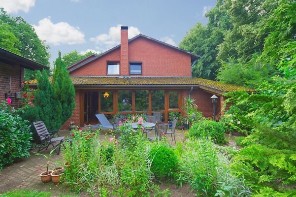 Terrasse mit Bepflanzung