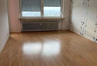 Geräumige 4-Zimmerwohnung mit toller Aussicht zu verkaufen! in Nienburg (Weser)