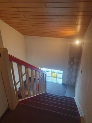 Treppe in das Dachgeschoß