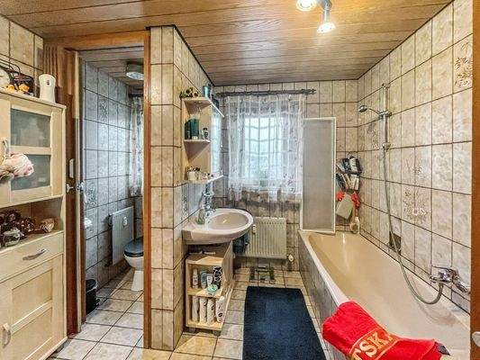 Bad Obergeschosswohnung Josef-Weber-Str.