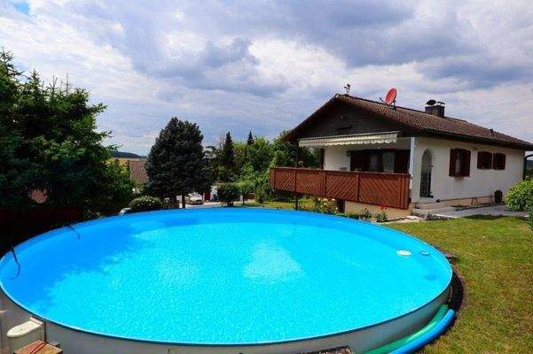 Pool - Impression aus Vergangenheit