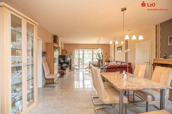 Wohn-/Esszimmer (EG)