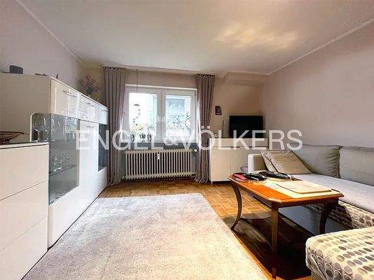 Wohnzimmer im Untergeschoss