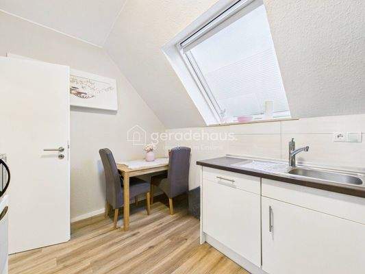 CAM03818G0-PR0071-STILL007