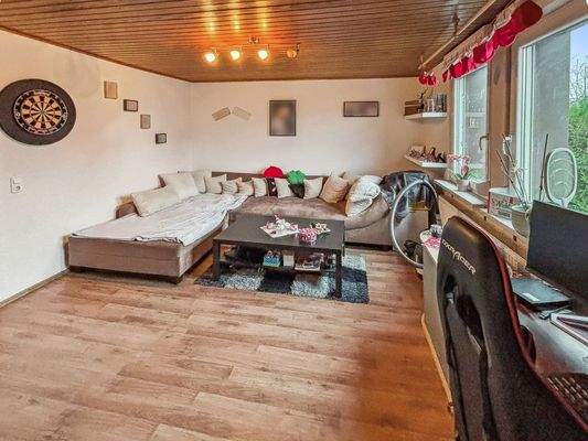 Wohnung 3 - Wohnzimmer - OG