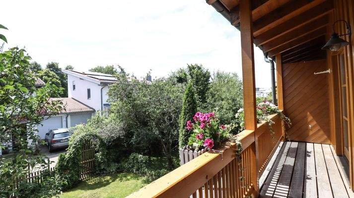 ...mit Zugang zum Südbalkon