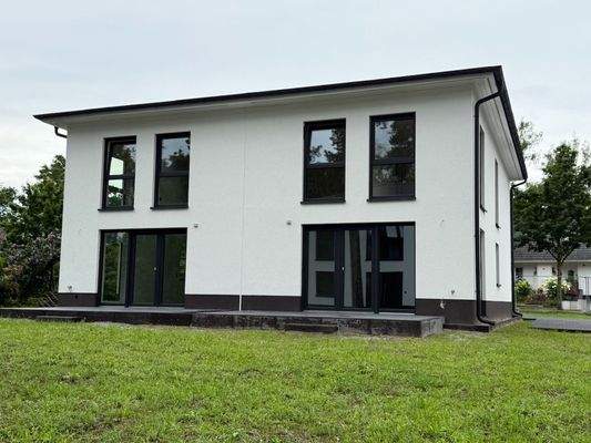 Großzügige Terrassen.jpg