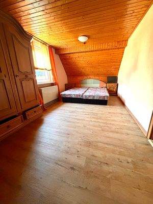 Schlafzimmer 3.jpg