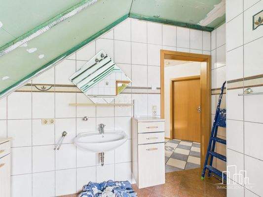 CAM02839G0-PR0332-STILL024