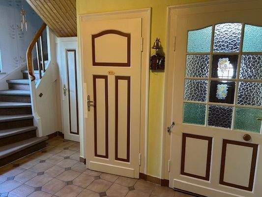 Diele mit Aufgang Obergeschoss