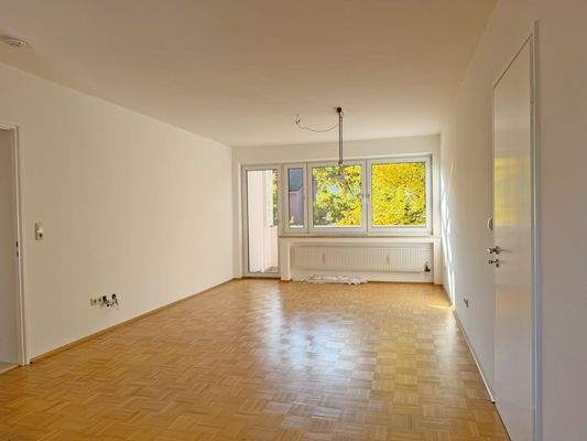 Großzügiges Wohn- und Esszimmer