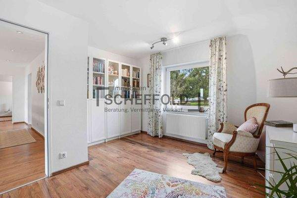 Lesezimmer / Kind II