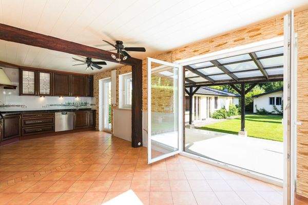 Kitchen and living room