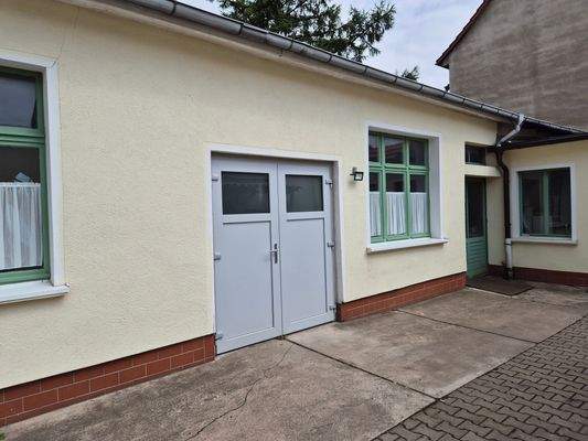 Nebengebäude für Gewerbe