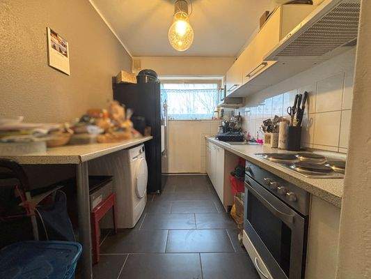 Voll ausgestattete Küche