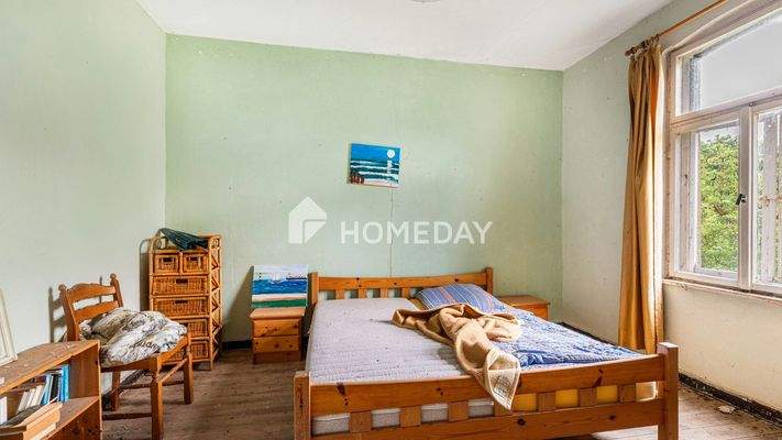 1. OG Schlafzimmer 1 1