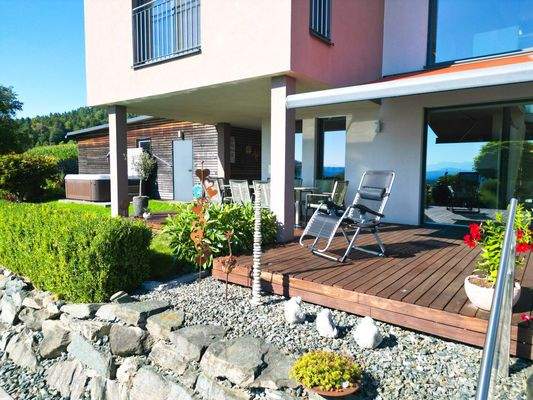 Luftbild Haus und Terrasse