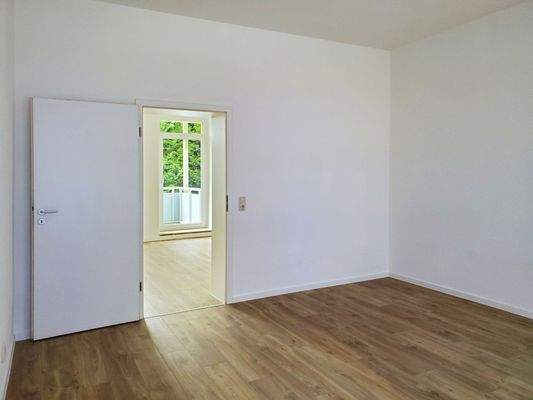 Schlafzimmer, am Wohnzimmer.jpg